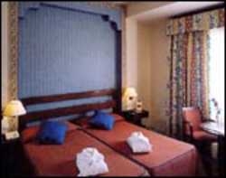 Imagen de la habitación del Hotel OCCIDENTAL GRAN CAPITAN. Foto 4