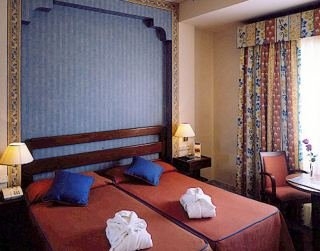 Imagen general del Hotel OCCIDENTAL GRAN CAPITAN. Foto 2