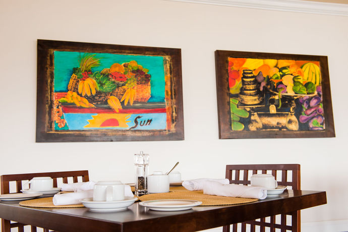 Imagen del bar/restaurante del Hotel OCEAN TERRACE INN. Foto 2