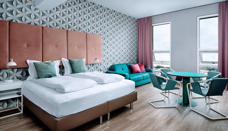 Imagen de la habitación del Hotel ODDSSON. Foto 9