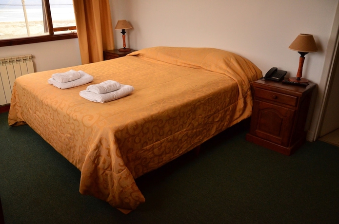 Imagen de la habitación del Hotel OIKOS. Foto 8