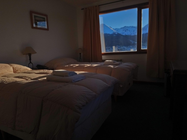 Imagen de la habitación del Hotel OIKOS. Foto 13