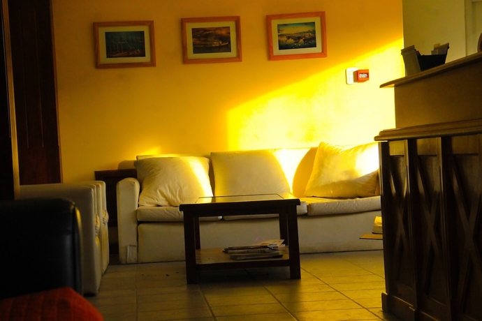 Imagen de los interiores del Hotel OIKOS. Foto 20