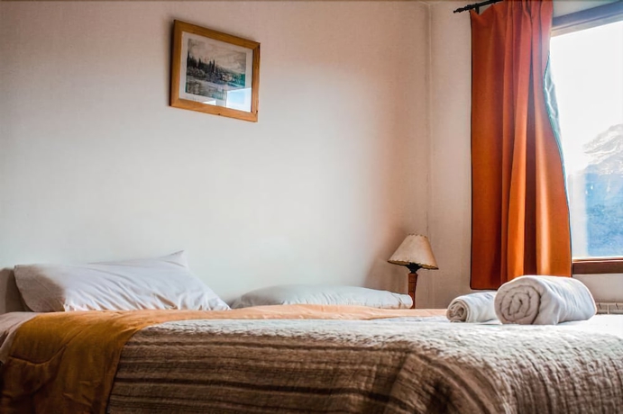 Imagen de la habitación del Hotel OIKOS. Foto 17