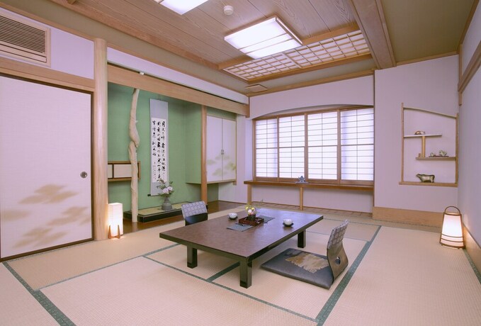 Imagen de la habitación del Hotel OJIKASOU. Foto 34