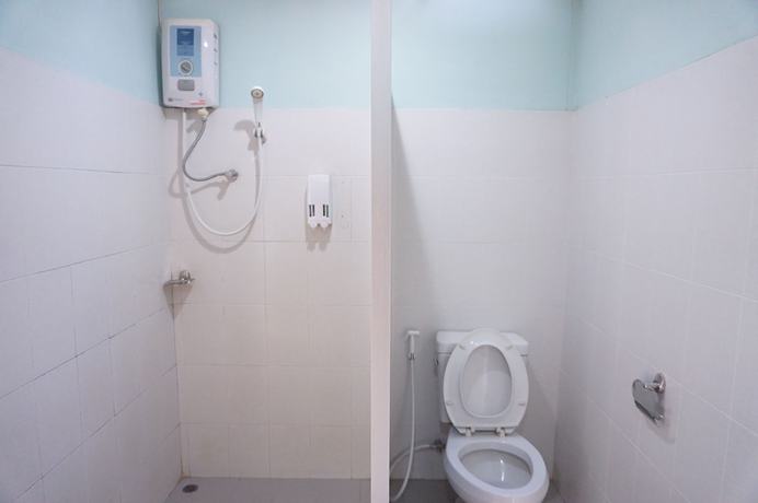 Imagen de la habitación del Hotel OK, Mueang Chumphon. Foto 8