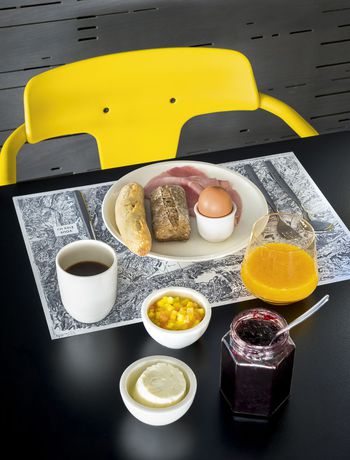 Imagen del bar/restaurante del Hotel OKKO Hotels Grenoble Centre. Foto 5