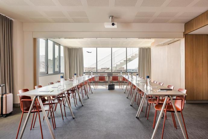 Imagen de los interiores del Hotel OKKO Nice Aéroport. Foto 5