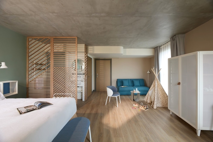 Imagen de la habitación del Hotel OKKOs Troyes Centre. Foto 6