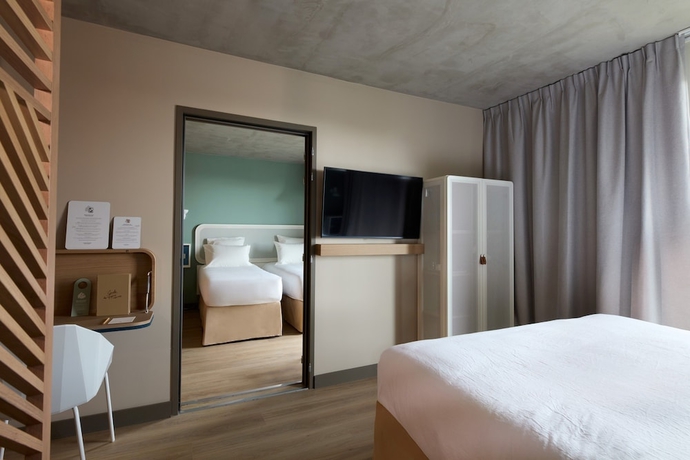Imagen de la habitación del Hotel OKKOs Troyes Centre. Foto 12