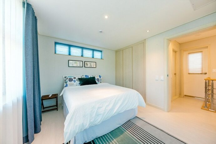 Imagen de la habitación del Hotel OKLM Luxe Club. Foto 5