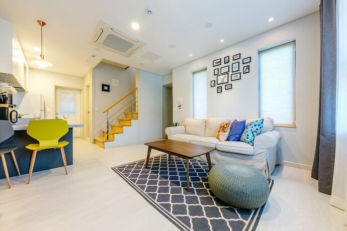 Imagen de la habitación del Hotel OKLM Luxe Club. Foto 11