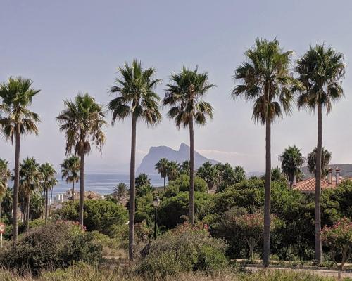 Imagen general del Hotel OKU Andalusia, La L&iacute;nea de la Concepcion. Foto 13