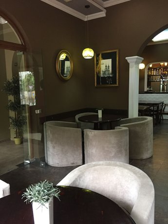Imagen del bar/restaurante del Hotel OLD CITY Boutique, Chao. Foto 2