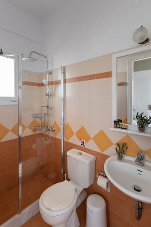 Imagen de la habitación del Hotel OLIVAS ROOMS. Foto 14