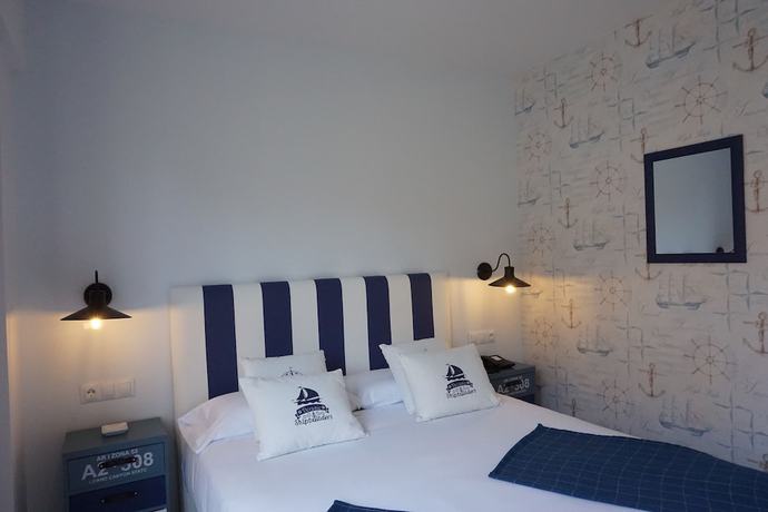 Imagen de la habitación del Hotel OMA. Foto 4