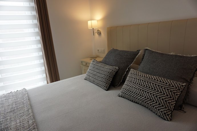 Imagen de la habitación del Hotel OMA. Foto 15
