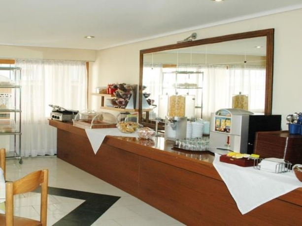 Imagen general del Hotel OMIROS, Atenas. Foto 2