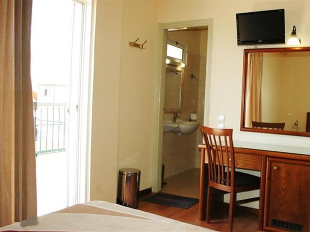 Imagen general del Hotel OMIROS, Atenas. Foto 8