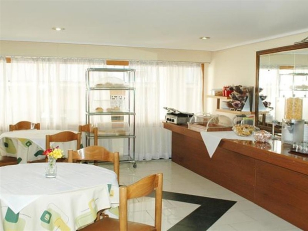 Imagen general del Hotel OMIROS, Atenas. Foto 9