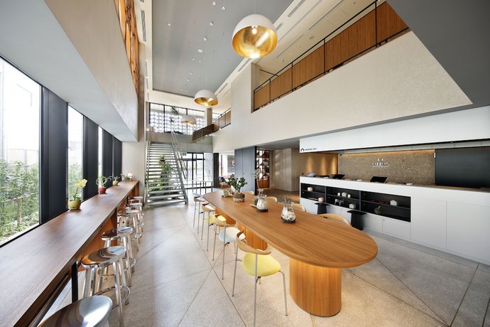 Imagen de los interiores del Hotel OMO5 Okinawa Naha by Hoshino Resorts. Foto 19