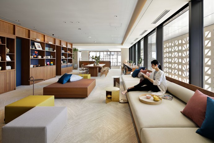 Imagen de los interiores del Hotel OMO5 Okinawa Naha by Hoshino Resorts. Foto 20