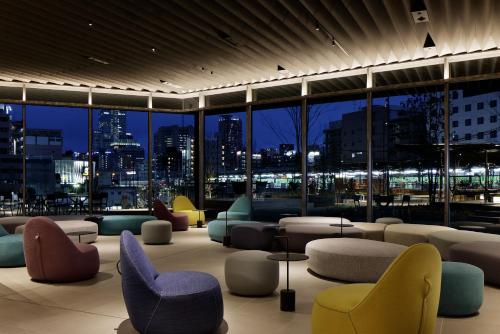 Imagen de los interiores del Hotel OMO7 Osaka by Hoshino Resorts. Foto 7