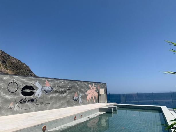 Imagen de la piscina del Hotel ON Aleta Room designed for adults. Foto 19