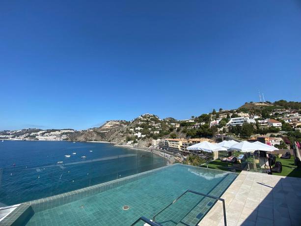 Imagen de la piscina del Hotel ON Aleta Room designed for adults. Foto 21
