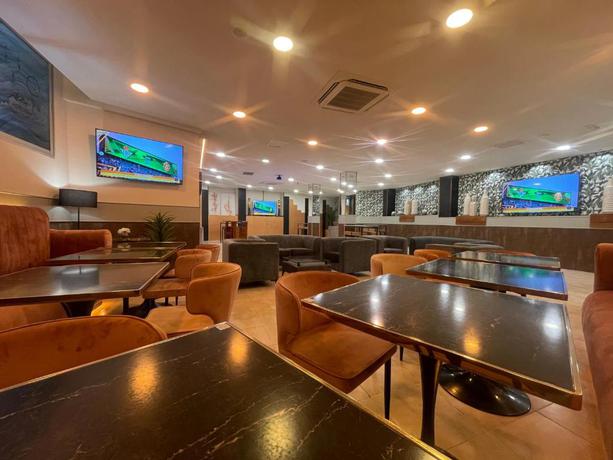Imagen del bar/restaurante del Hotel ON Aleta Room designed for adults. Foto 5