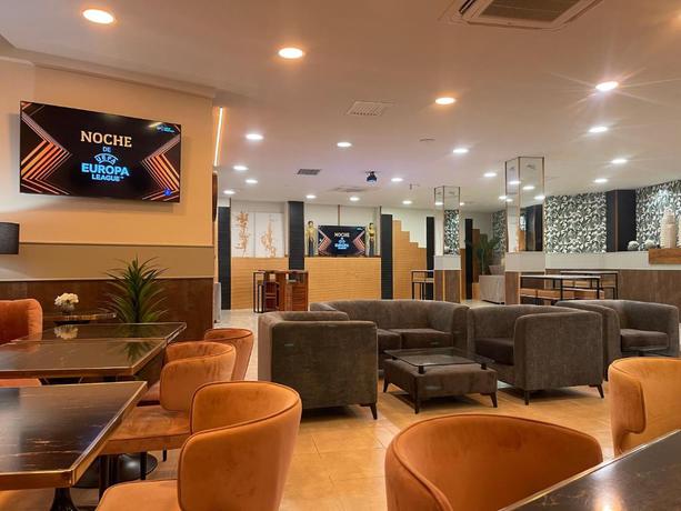 Imagen del bar/restaurante del Hotel ON Aleta Room designed for adults. Foto 7