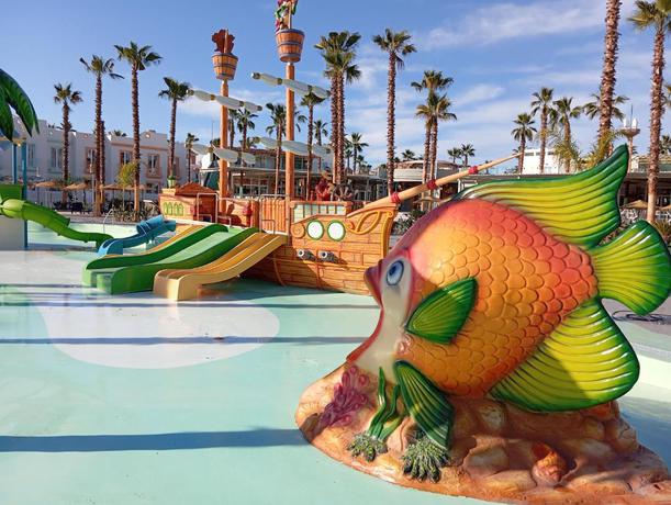 Imagen de la piscina del Hotel ON City Resort All Inclusive Prime. Foto 12