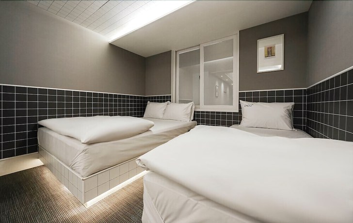 Imagen de la habitación del Hotel ONDO. Foto 2