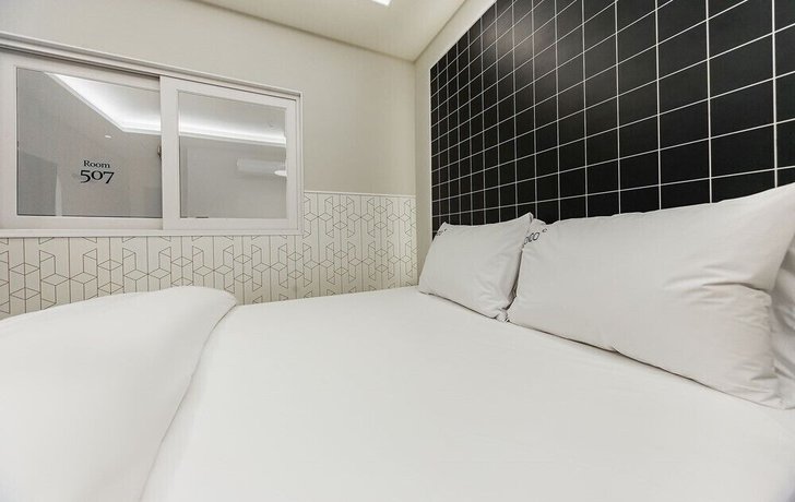Imagen de la habitación del Hotel ONDO. Foto 9