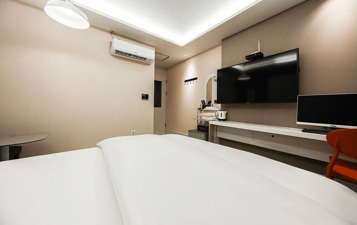 Imagen de la habitación del Hotel ONDO. Foto 14
