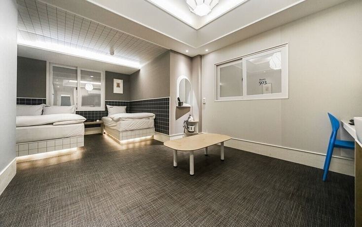 Imagen de la habitación del Hotel ONDO. Foto 17