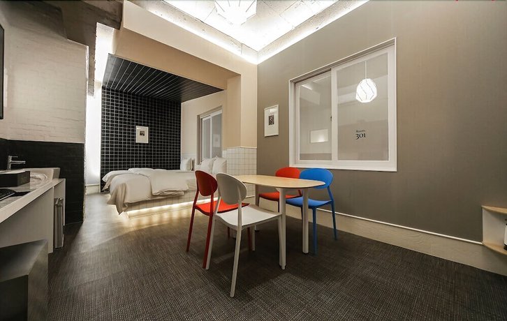 Imagen de la habitación del Hotel ONDO. Foto 19