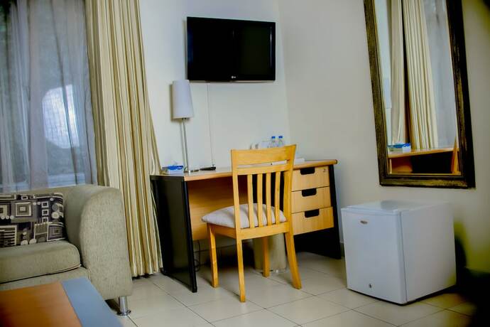 Imagen de la habitación del Hotel ONE CLICK HOTEL. Foto 17