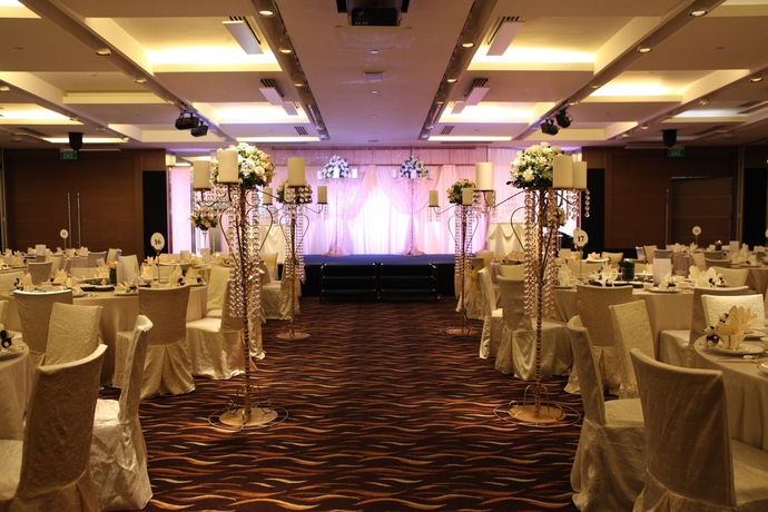 Imagen de los interiores del Hotel ONE15 Marina Club. Foto 10
