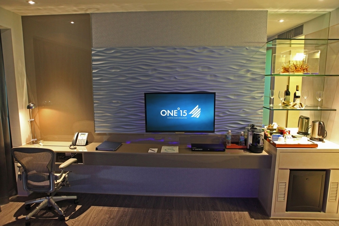 Imagen de la habitación del Hotel ONE15 Marina Club. Foto 4