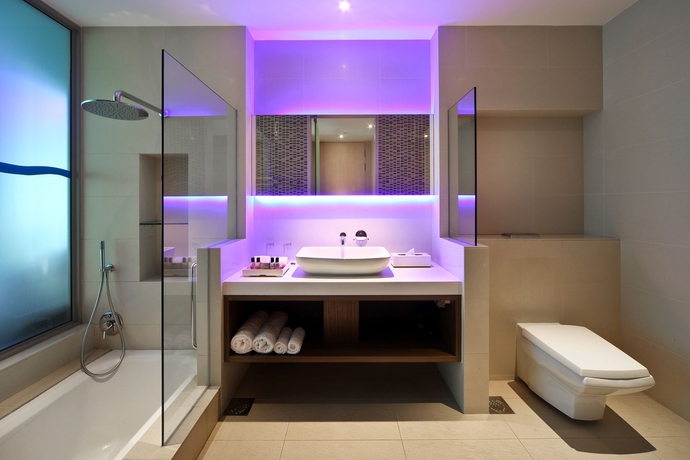 Imagen de la habitación del Hotel ONE15 Marina Club. Foto 5