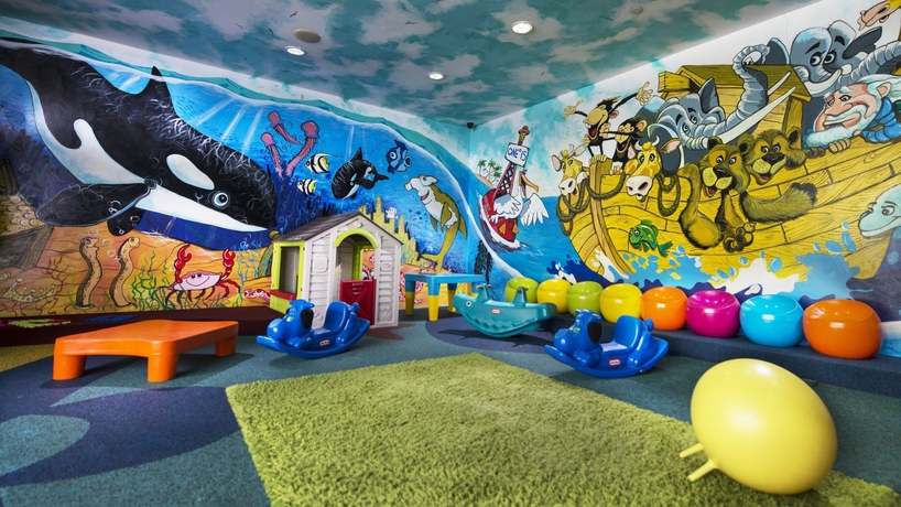 Imagen de los interiores del Hotel ONE15 Marina Club. Foto 15
