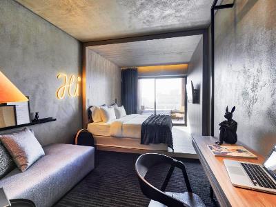 Imagen de la habitación del Hotel ONOMA. Foto 2