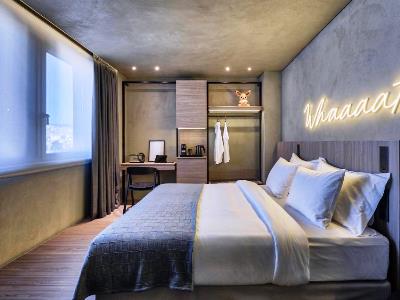 Imagen de la habitación del Hotel ONOMA. Foto 3