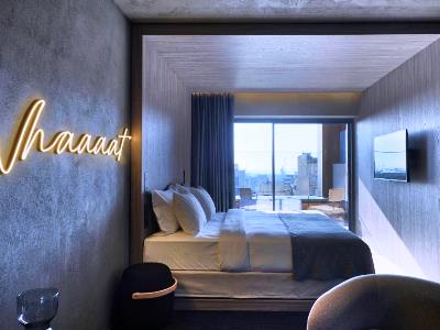 Imagen de la habitación del Hotel ONOMA. Foto 5