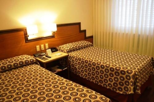 Imagen de la habitación del Hotel OPERA HOTEL. Foto 13