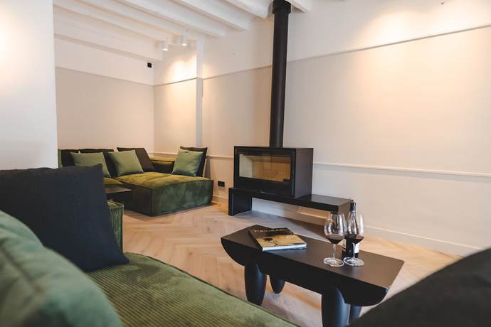 Imagen del bar/restaurante del Hotel ORA Priorat, a Member of Designs. Foto 3