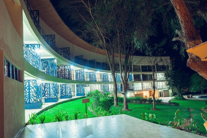 Imagen general del Hotel OSOTUA LUXURY RESORT. Foto 11