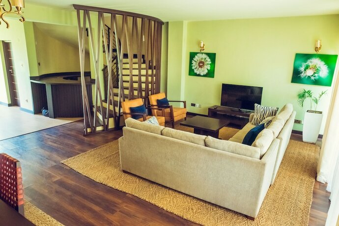 Imagen de la habitación del Hotel OSOTUA LUXURY RESORT. Foto 20