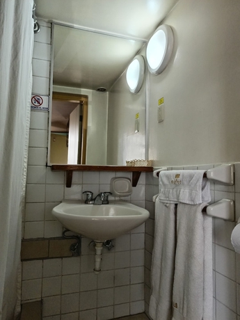 Imagen de la habitación del Hotel OTHELLO, Quito. Foto 13